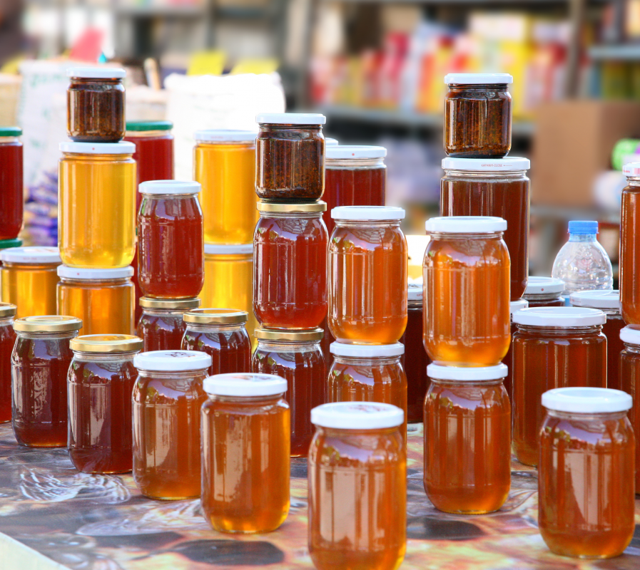 cuanta miel produce una colmena